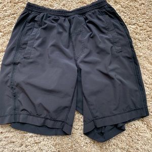 Lululemon short with liner 9 inch inseam